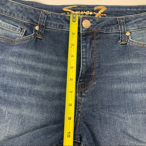 Seven7 High Waisted Denim Weekend Shorts With Longer Inseam Medium Wash Size 12 - Picture 13 of 15